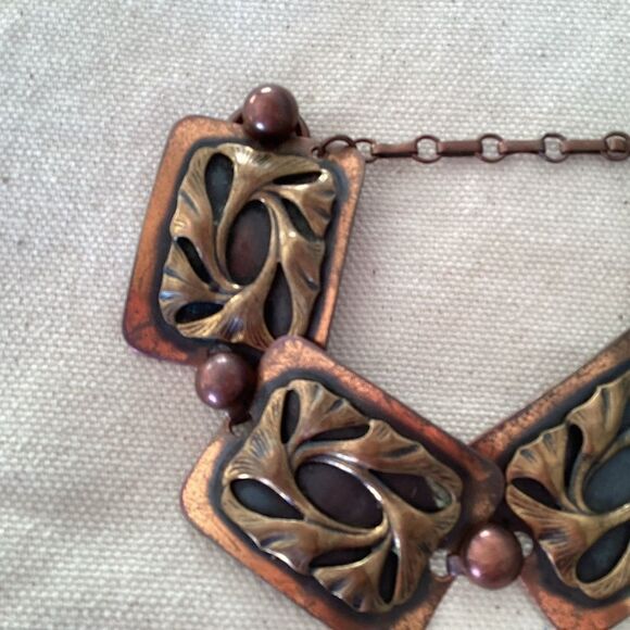 Vintage copper bracelet with four sections.  J0148 - Picture 3 of 6